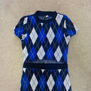 H&M Blue and White Argyle Short Sleeve Tee